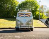 Volkswagen T1 Microbus Deluxe Samba