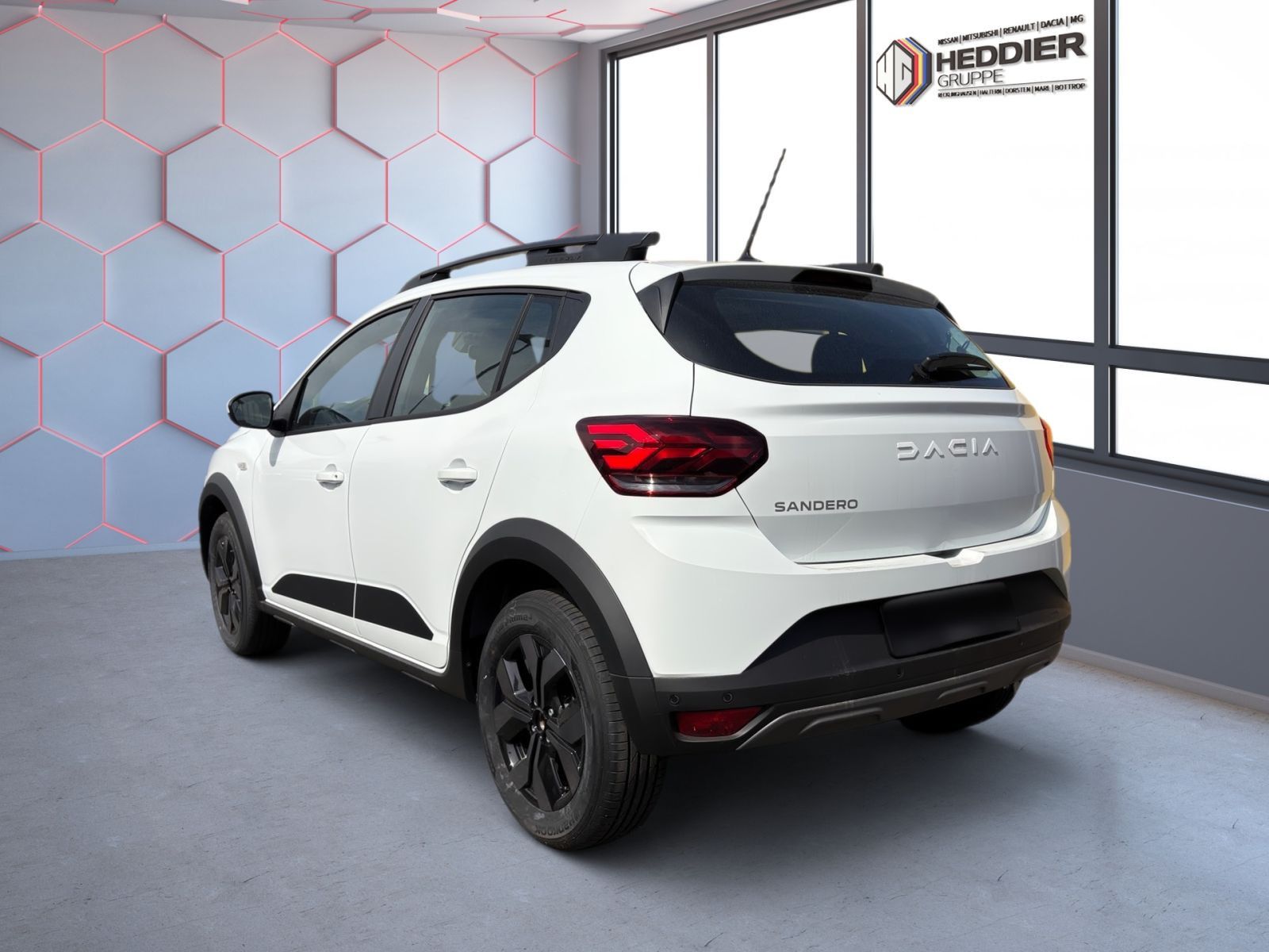 Fahrzeugabbildung Dacia Sandero III Stepway Expression TCE 90*Schiebedac