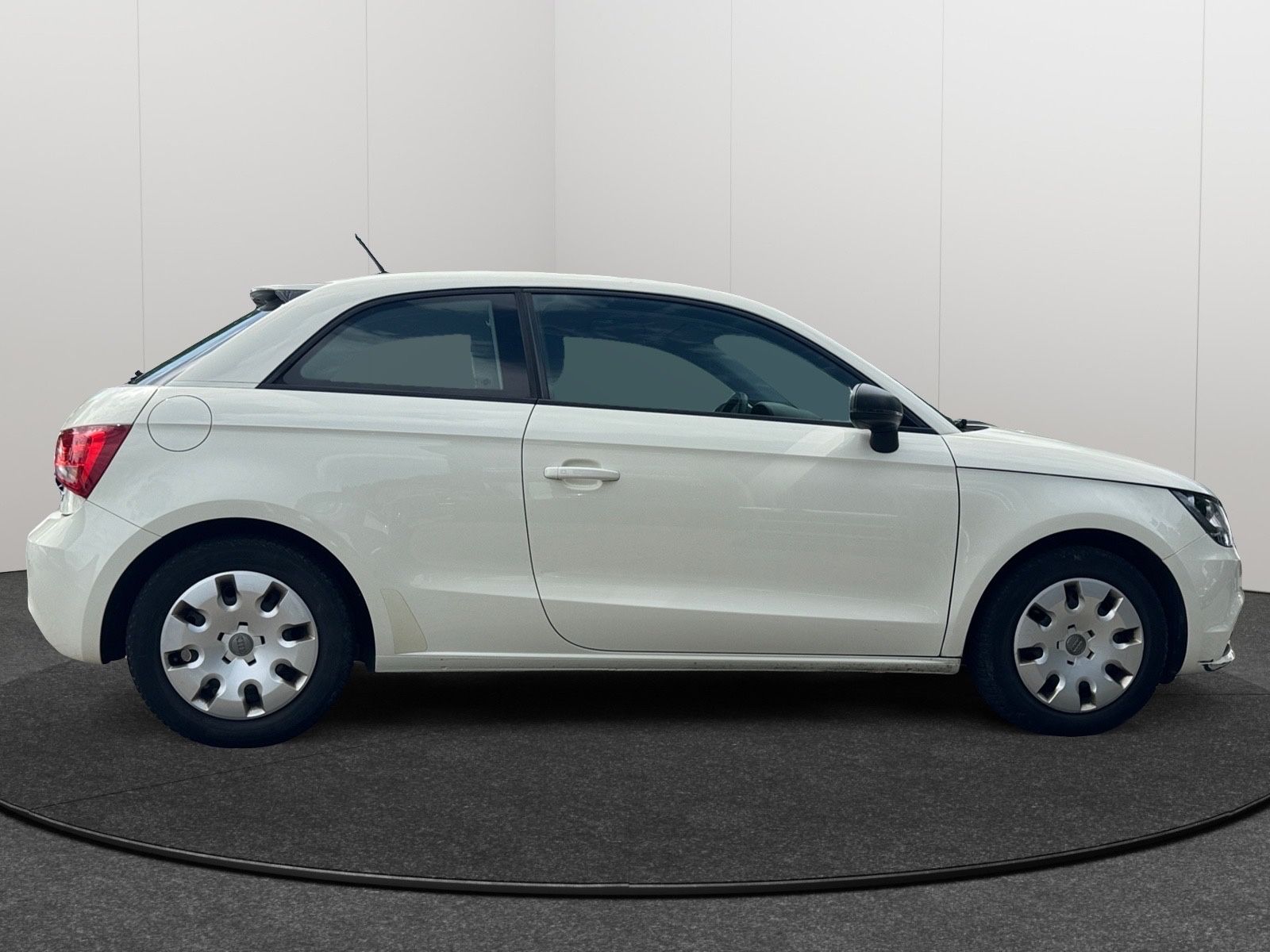 Fahrzeugabbildung Audi A1 attraction*SZH*Klima*PDC*8Fach*Garantie