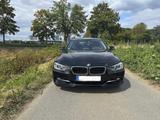BMW 328i Touring Sport Line Sport Line - schwarze BMW 328