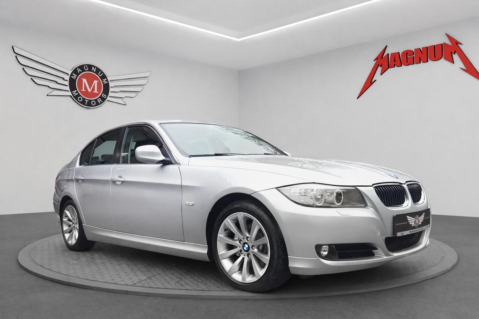 BMW 325i*1.Hand*Aut.*Bi-Xenon*Temp.*PDC*Sitheiz.*