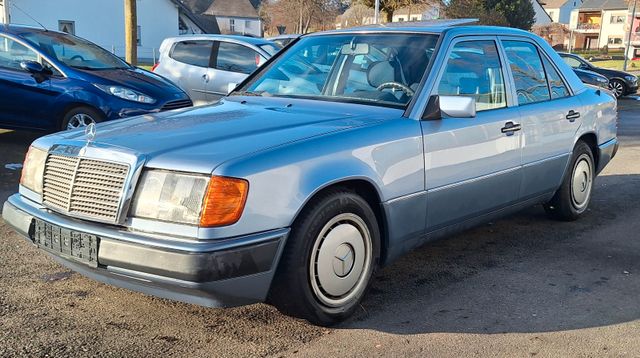 Mercedes-Benz W124