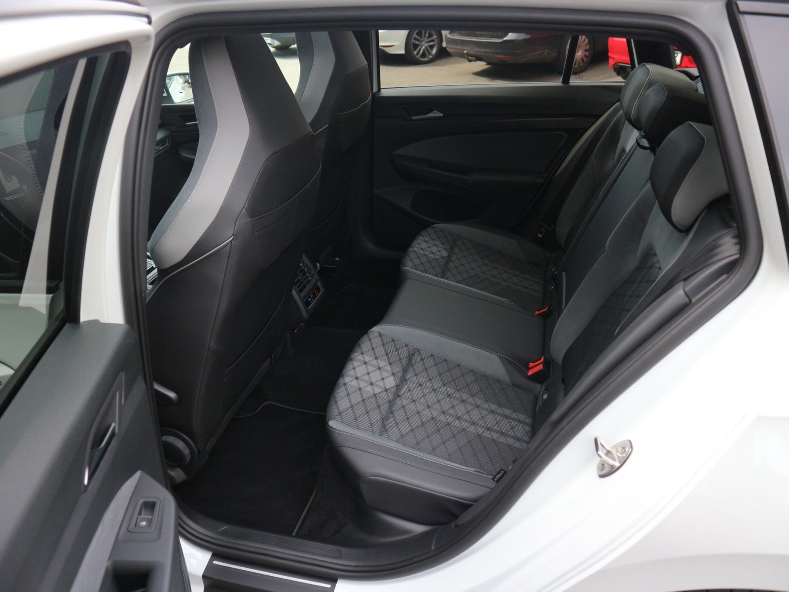 Volkswagen Golf - Bild 9