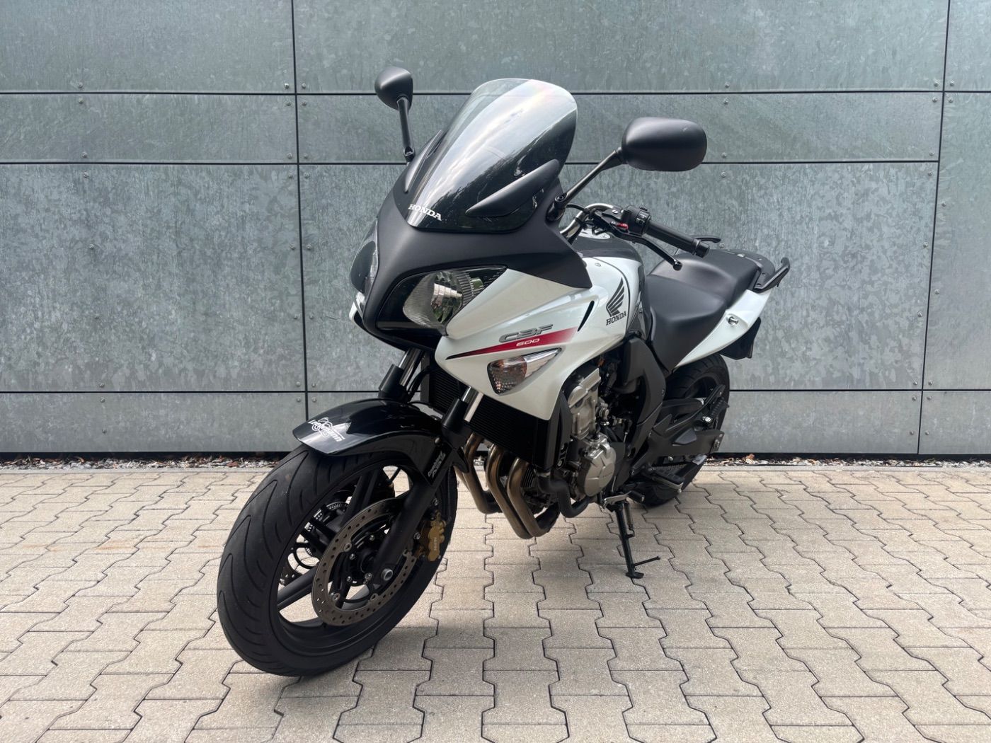 Fahrzeugabbildung Honda CBF 600 SA