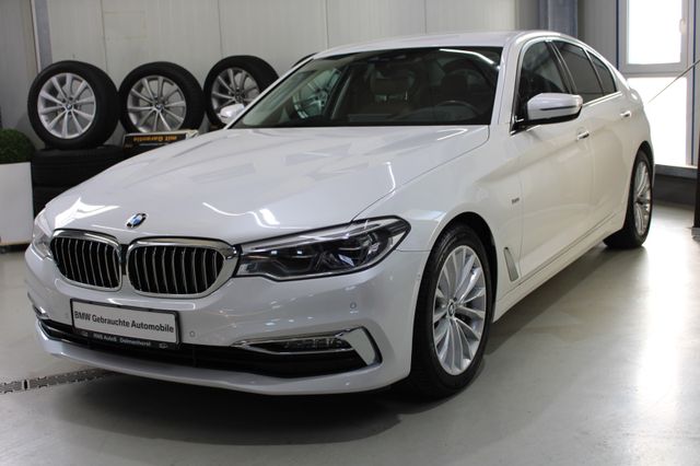 BMW 530d A. HUD,Kamera,Luxuri,SportSitz,Leder