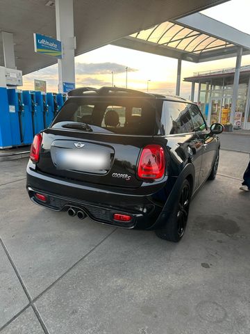 MINI Zum Verkauf steht ein sportlicher und gepf...