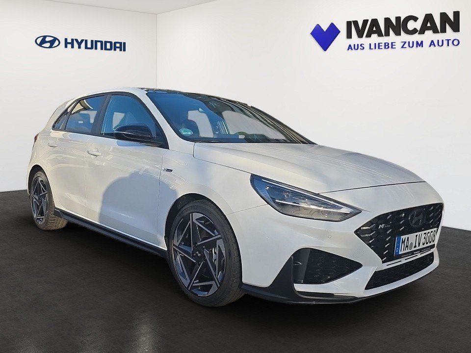 Fahrzeugabbildung Hyundai i30 1.5T 140PS N LINE Sitz Pano