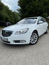 Opel Insignia 2.0 160ps Panorama - Opel Insignia mit Diesel-Antrieb: 160 Ps