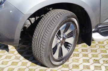 Isuzu D-Max Double Cab 4x4LSE AUT-LEDER-LED-AHK.-