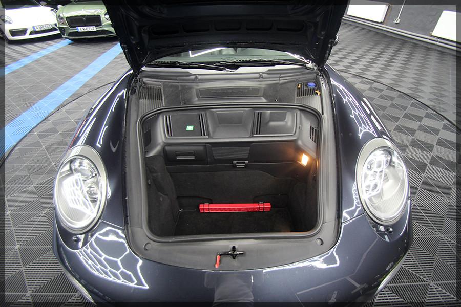 Porsche 997 Targa 4S PDC / PANO / NAVI / SCHECKHEFT