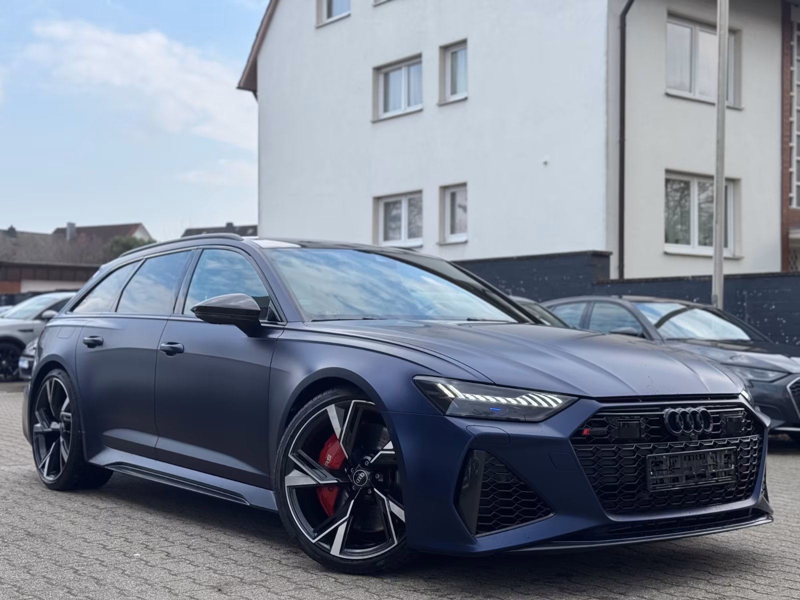 Audi RS6 AVANT/MATRIX/HEADUP/PANO/NACHT/CARBON/VOLL