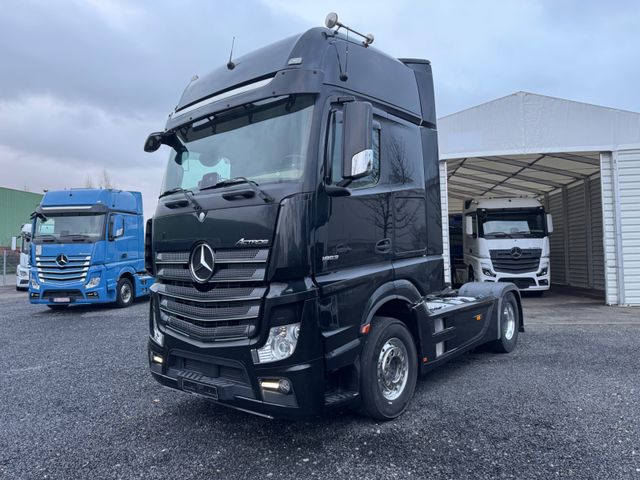 Mercedes-Benz Actros  1863 Giga Space Solo Star , Retarder