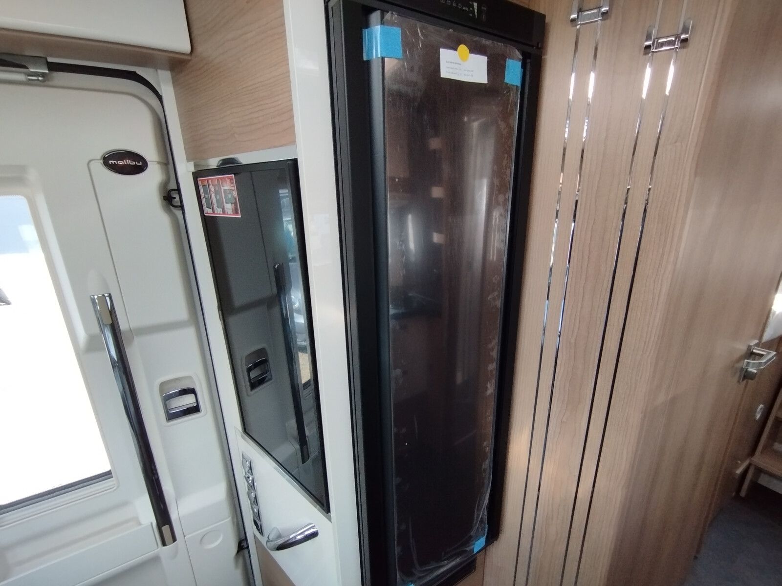 Fahrzeugabbildung Malibu T 450 RB LE comfort Dachklimaanlage geschenkt