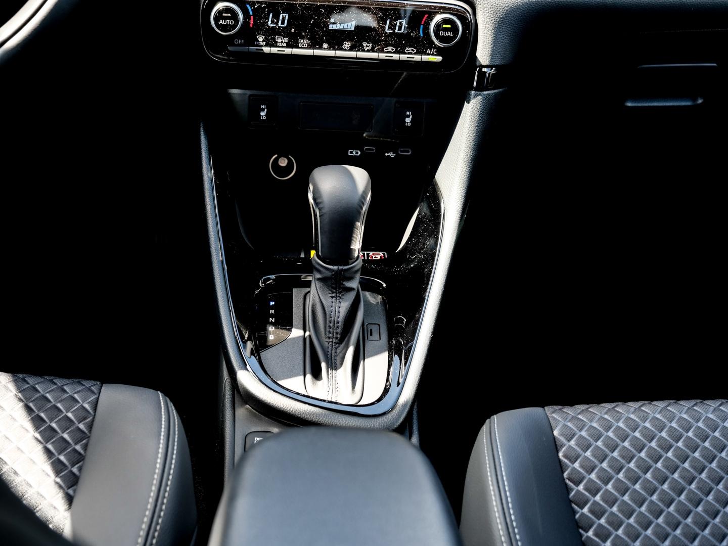 Mazda 2 Hybrid Homura 1.5L VVT-i 116 PS CVT FWD LEDER
