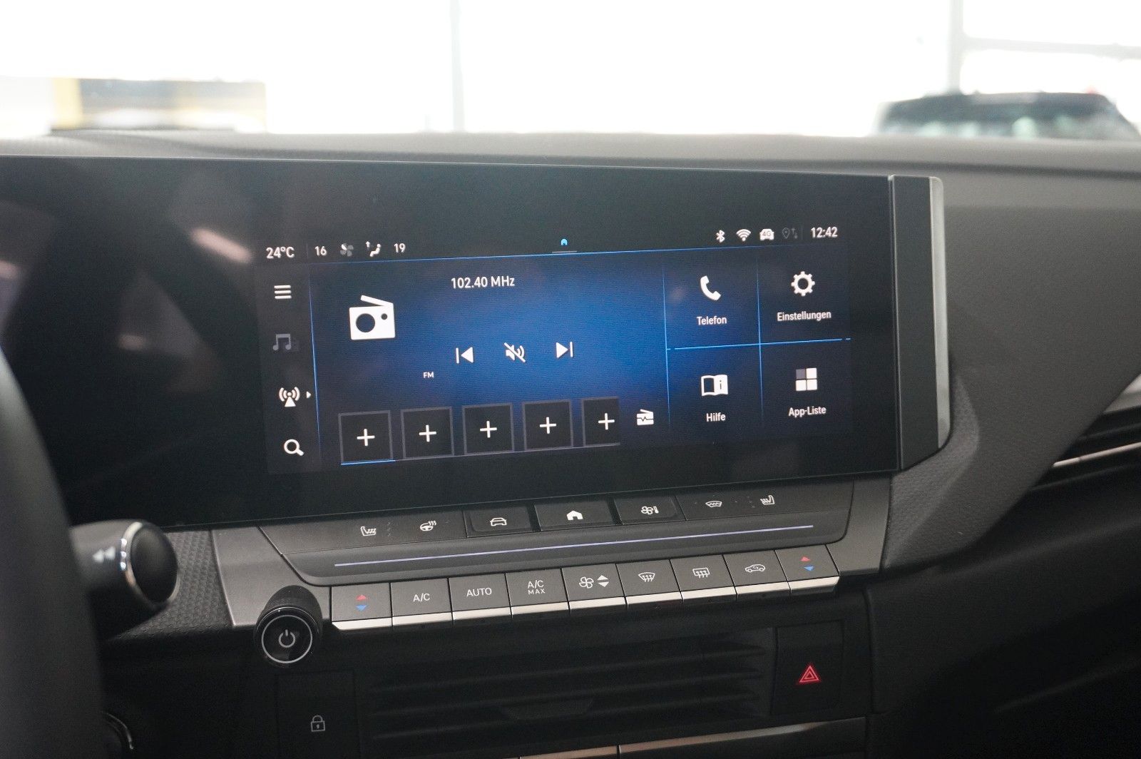 Fahrzeugabbildung Opel Astra L Lim. 1.2T ELEGANCE NAVI/LED/KAMERA/DAB+