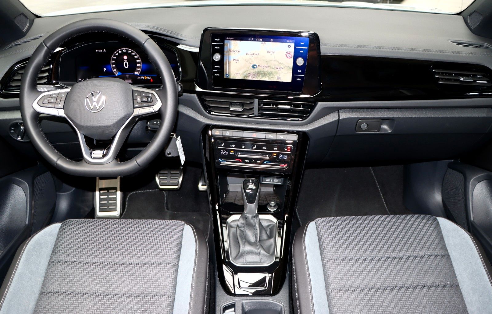 Volkswagen T-Roc - Bild 12