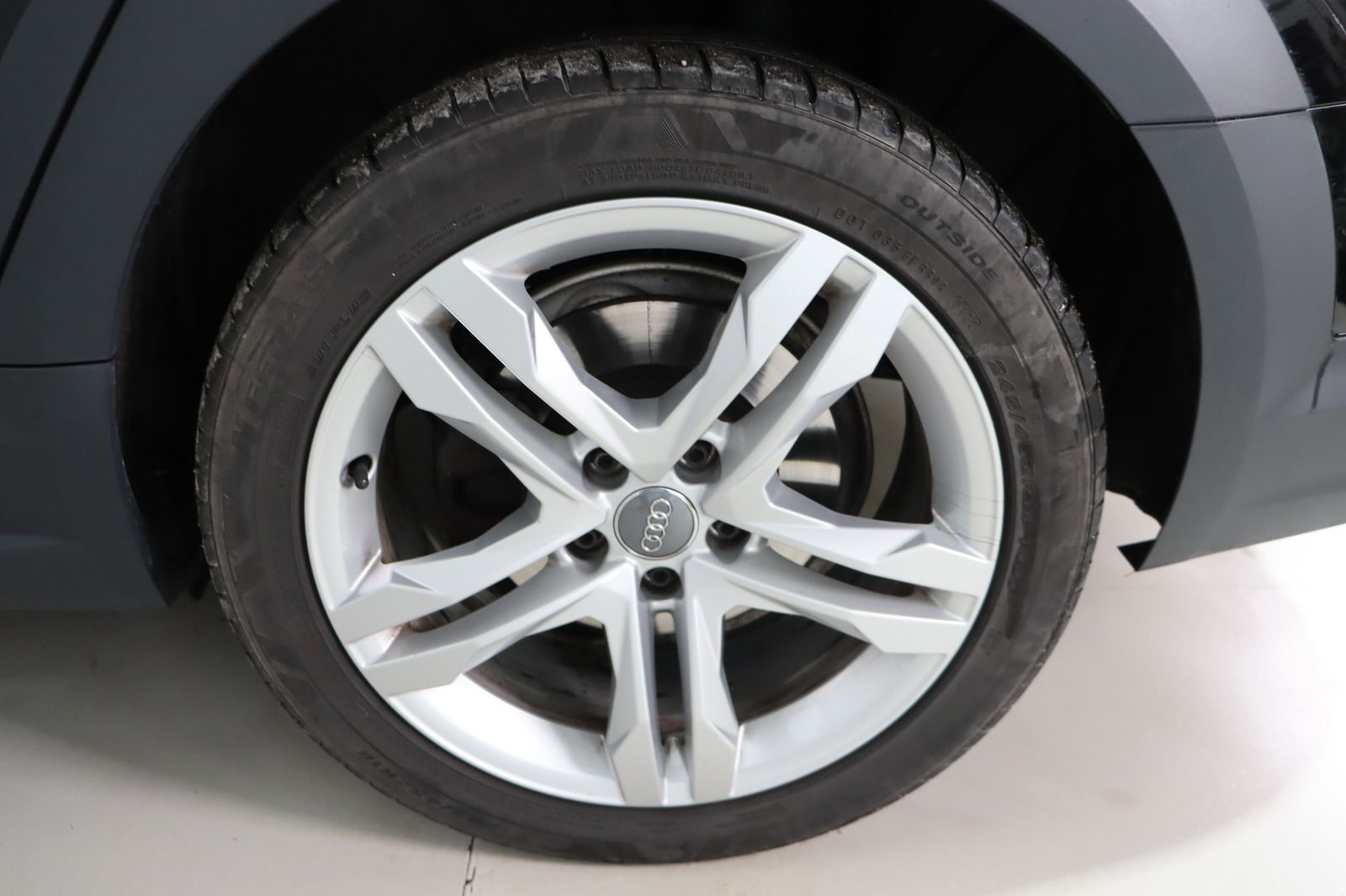 Fahrzeugabbildung Audi A4 Allroad Quattro 2.0 TDI * Navi * Bi-Xenon *