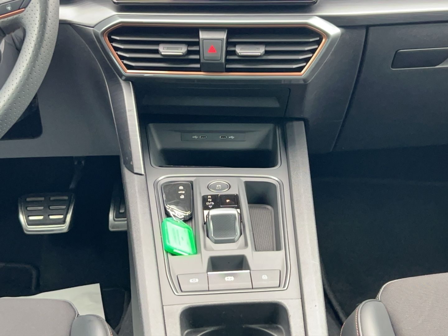 Leon Sportstourer 1.4 e-HYBRID VZ DSG 110kW LED