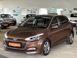 Hyundai i20 Style 1Hand *SHZ*PAN*NAV*TEM*PDC*RK* - Hyundai in Leipzig