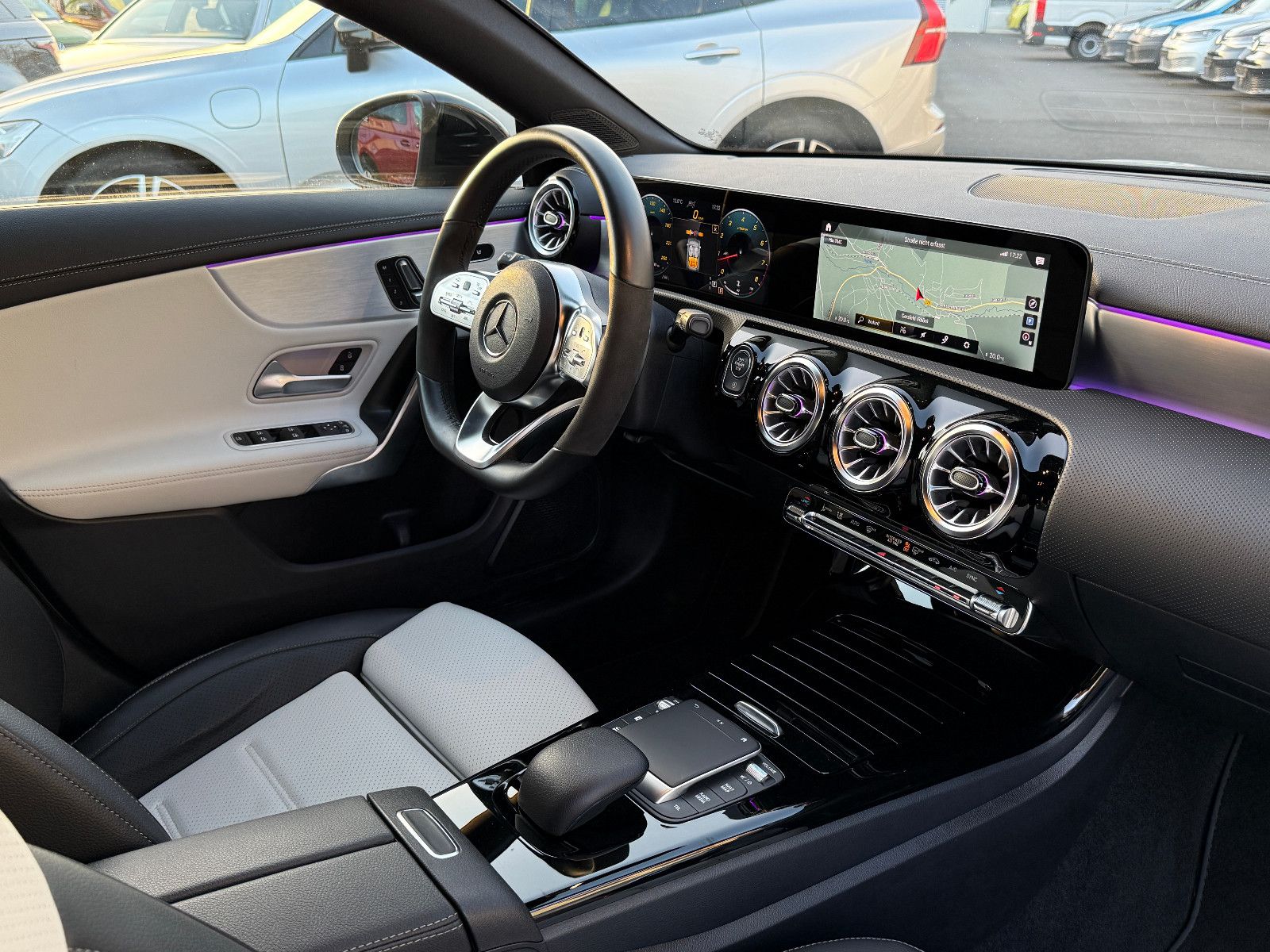 Fahrzeugabbildung Mercedes-Benz CLA 250 SB AMG-Line ACC Leder LED Memory Kamera