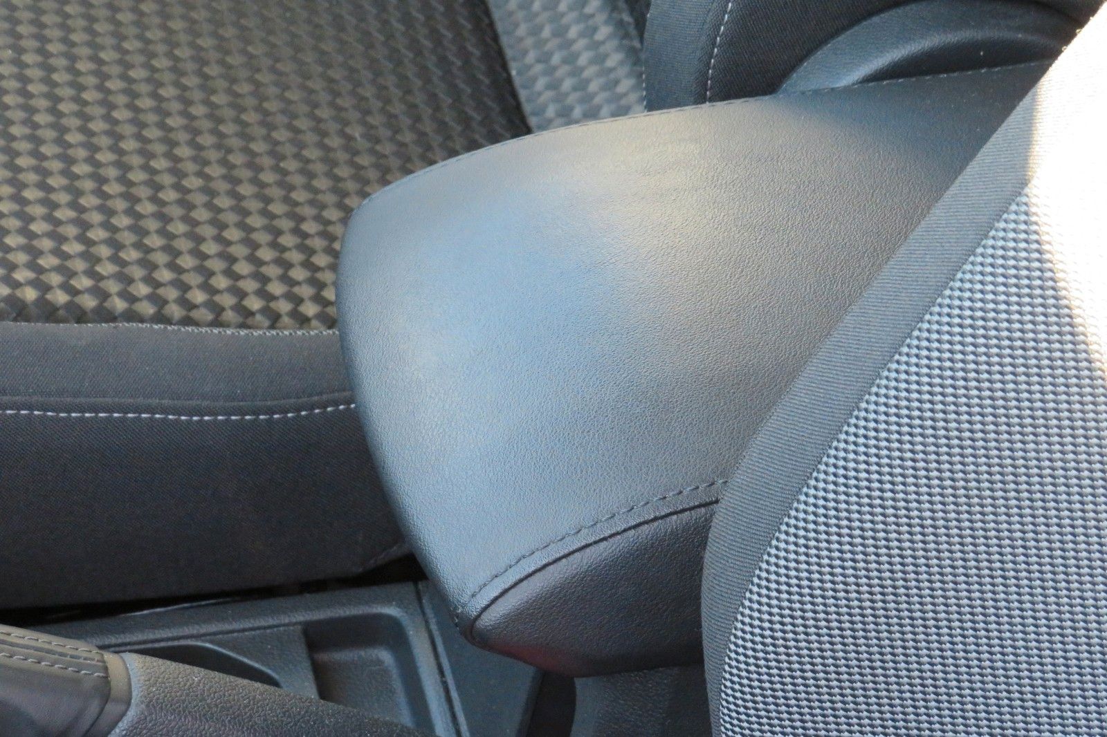 Fahrzeugabbildung Volkswagen T-Cross Active ACC NAVI APP GJ SITZH. PDC 1HD