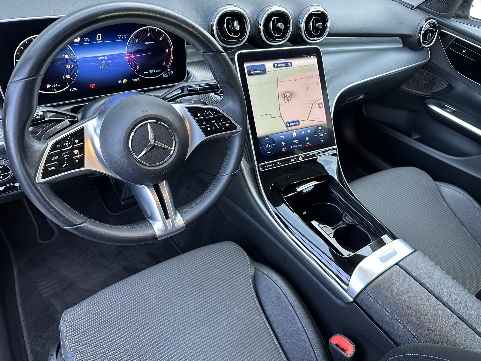 Fahrzeugabbildung Mercedes-Benz C 200d T Avantgarde NAV+LED+KAM+CARPLAY+VCOCK+PP