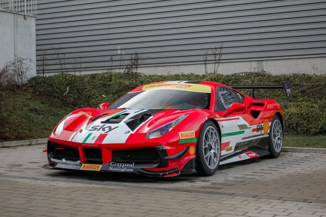 Ferrari 488 Challenge