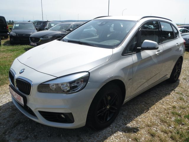 BMW 216d Active Tourer 216d Sport Line*Navi*S/Wi-Alu