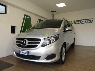 Mercedes V 200 - 1