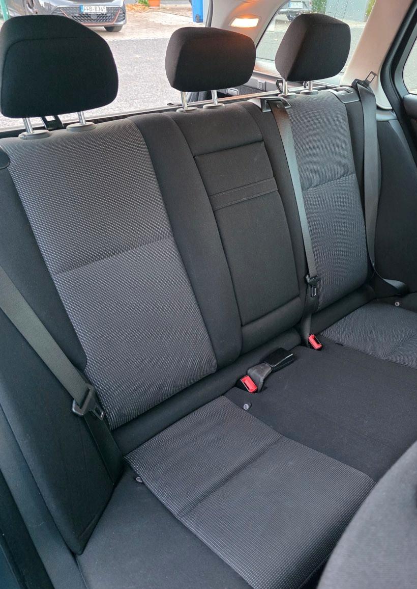 Mercedes-Benz C220 2014 — photo 15