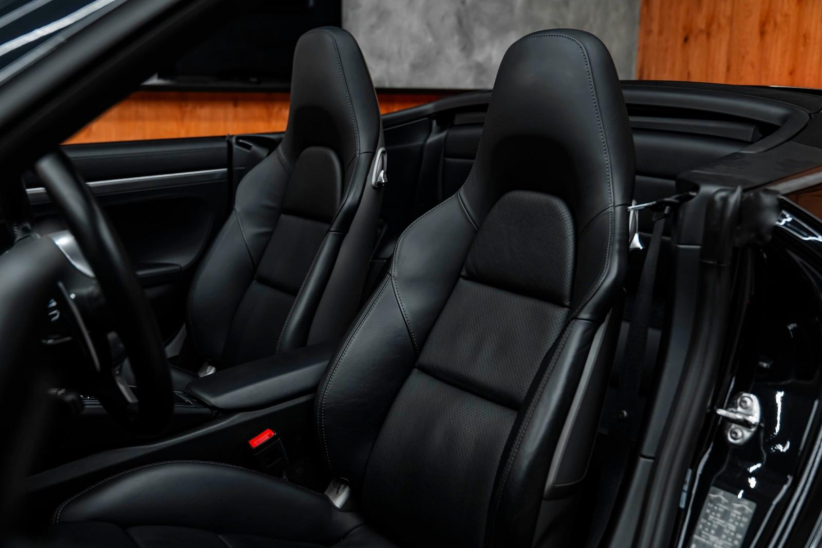 PORSCHE 991 TURBO CABRIOLET