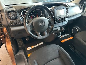 Opel Vivaro B Combi 2,7t *8Sitzer*Navi*AHK*Klima*