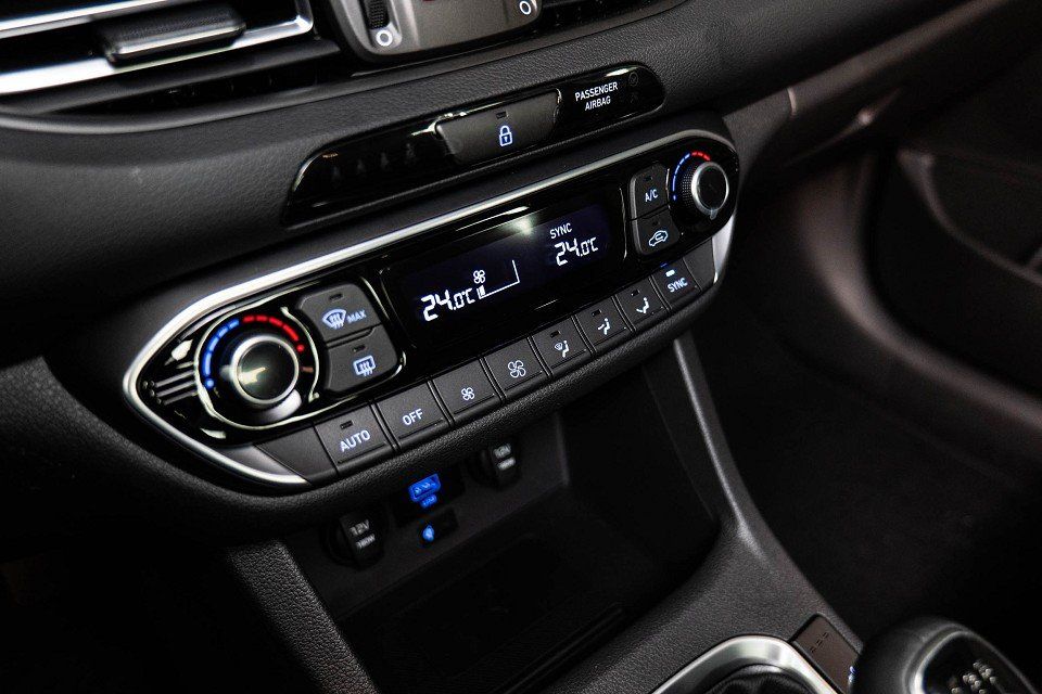 Fahrzeugabbildung Hyundai i30 1.5T 160PS 48V Advantage