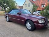 Mercedes-Benz E220 - Mercedes-Benz 220 mit 3 Türen