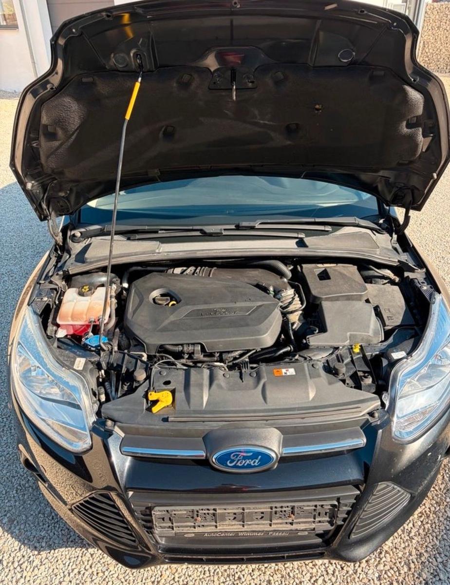 Ford Focus 2013 — engine 150 HP (110kW)