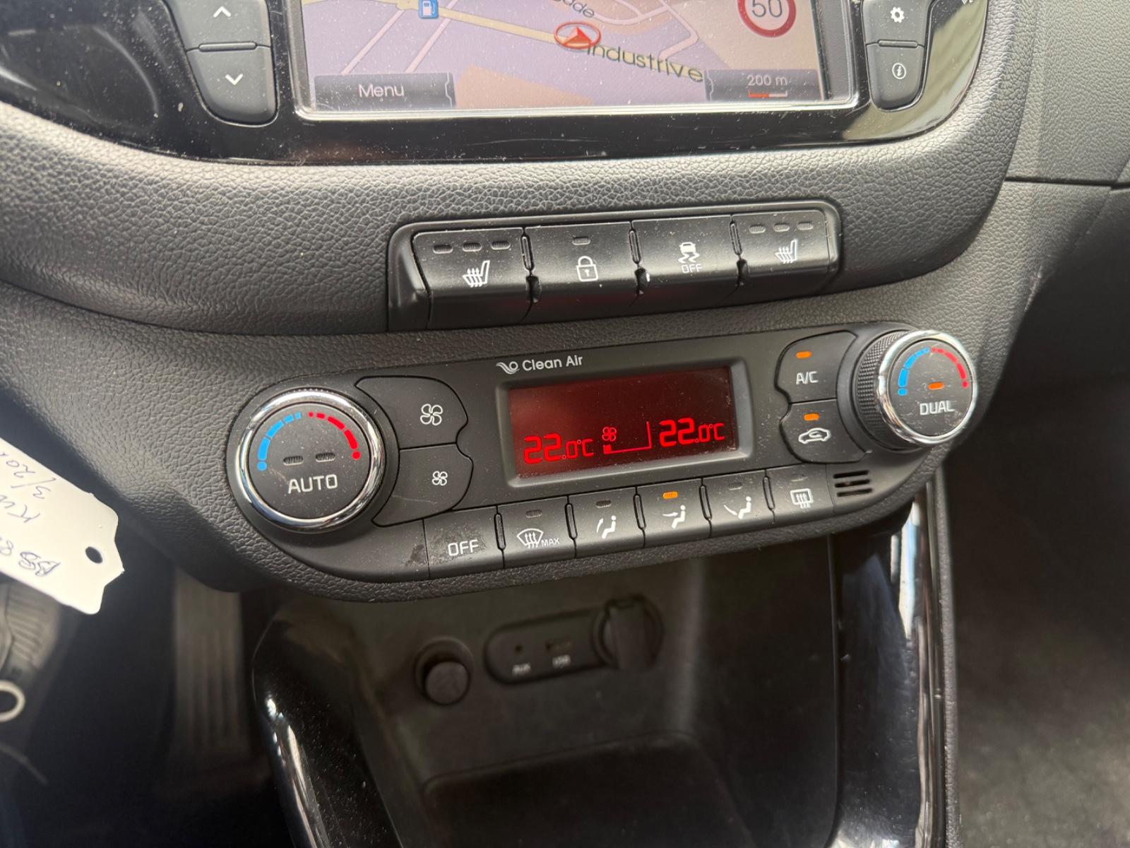 Kia cee'd 2015 — photo 25