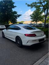 Mercedes-Benz C 43 AMG C 43 4MATIC Autom. Standard - Mercedes-Benz C 43 AMG mit Benzin-Antrieb: Sportwagen