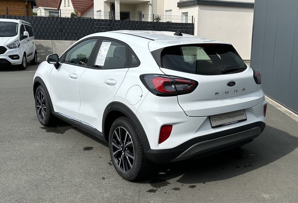 Fahrzeugabbildung Ford Puma Titanium Hybrid
