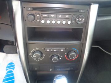 Bild 11 Peugeot 207 Premium 1.6 120PS AUTOMATIK GJR KLIMA PDC CD