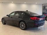 BMW 520d Sport Line|SCHIEBEDACH|KAMERA|LEDER|NAVI| - BMW 520: Limousine, 520d