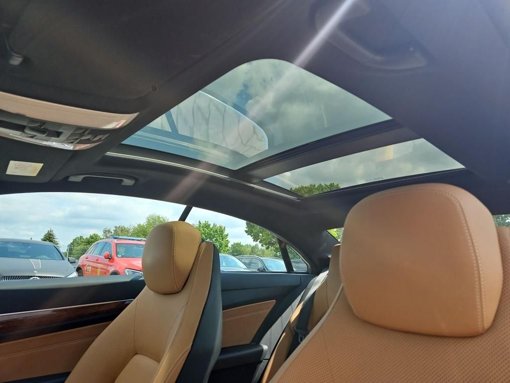 Fahrzeugabbildung Mercedes-Benz E 250 d Coupé Pano ACC Sitzklima Burm. LED Memo