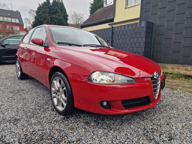 Alfa Romeo Alfa 147 /SELESPEED/AUTOMATIK/LEDER/XENON/1.HAND