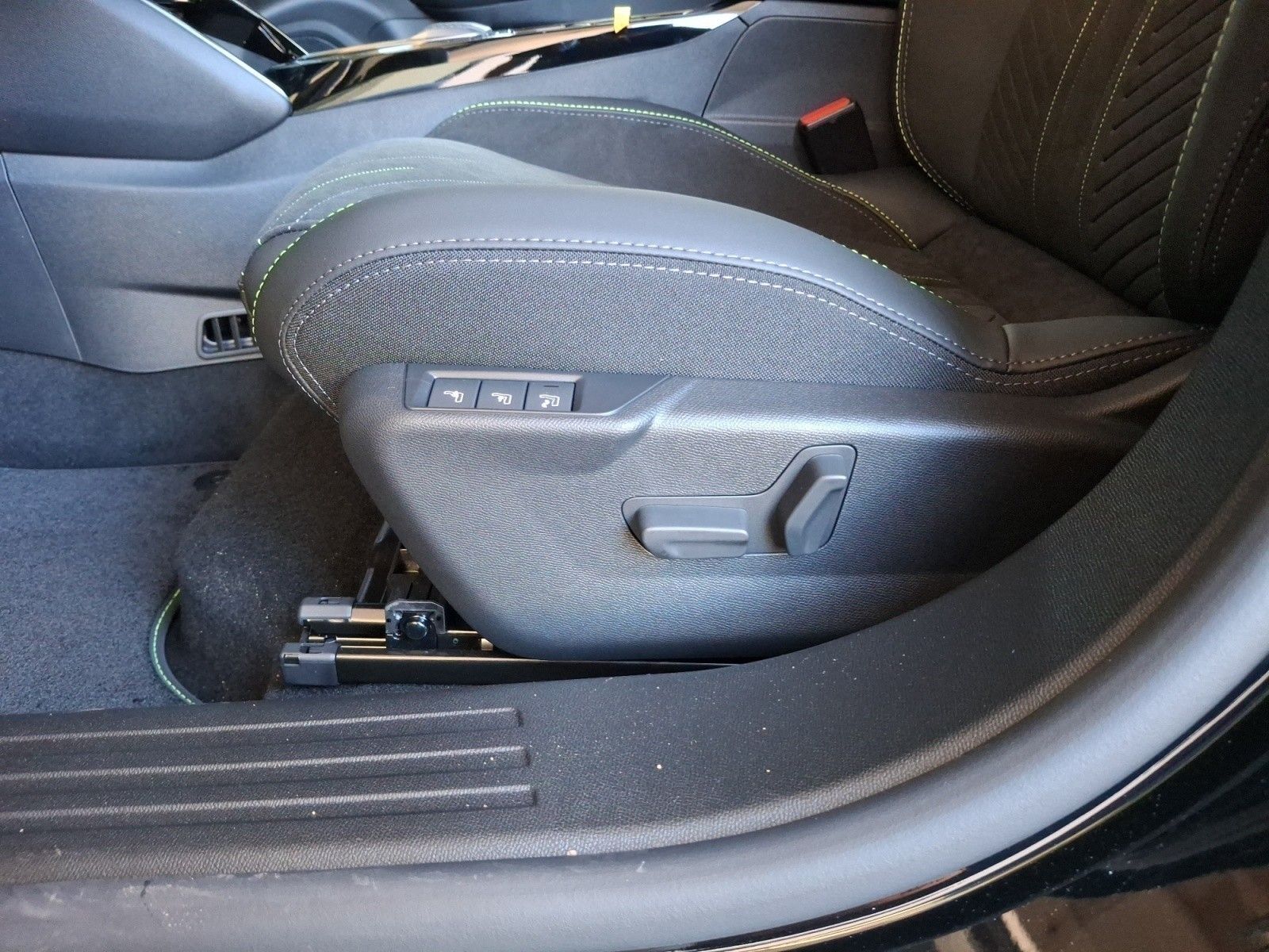 Peugeot 2008 - Bild 20