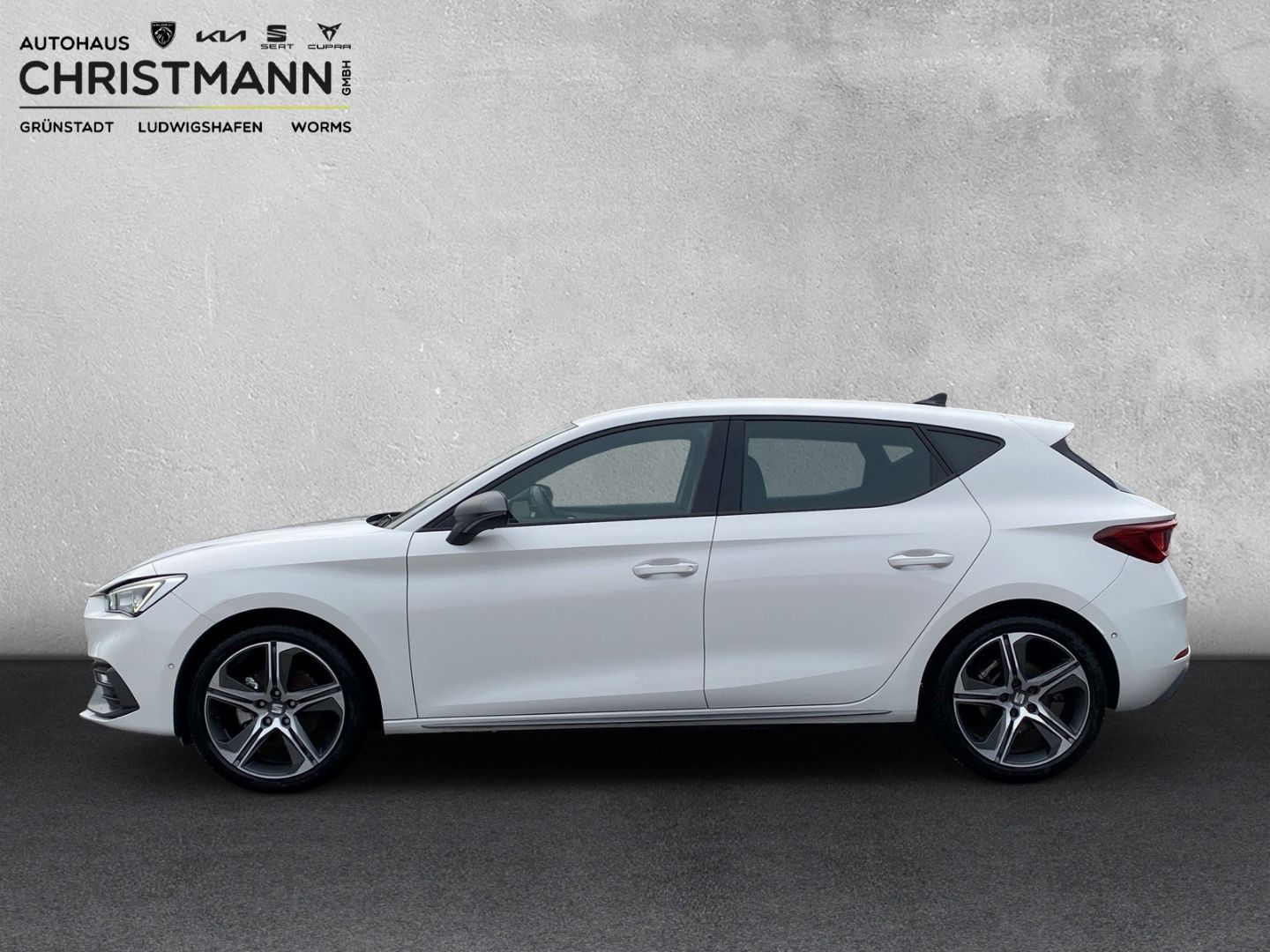 Fahrzeugabbildung SEAT Leon Seat FR Plus 1.5 TSI*NAVI*SHZ*PDC*Full-Link