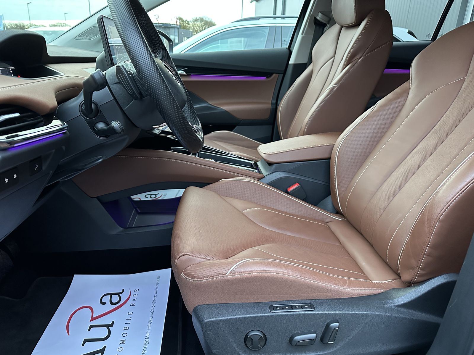 Fahrzeugabbildung SKODA Enyaq  iV 80 Sport Plus NAV+LED+KAM+VC+20ZO+1HD