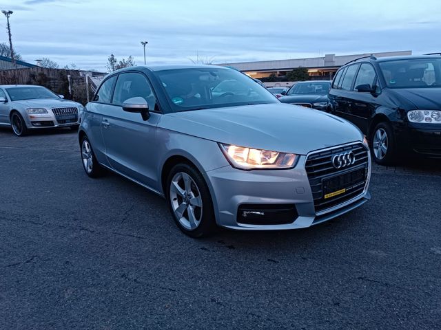 Audi A1 SPORT,TEMPO,NAVI,SHZ,PDC,ALU17,TOP!!