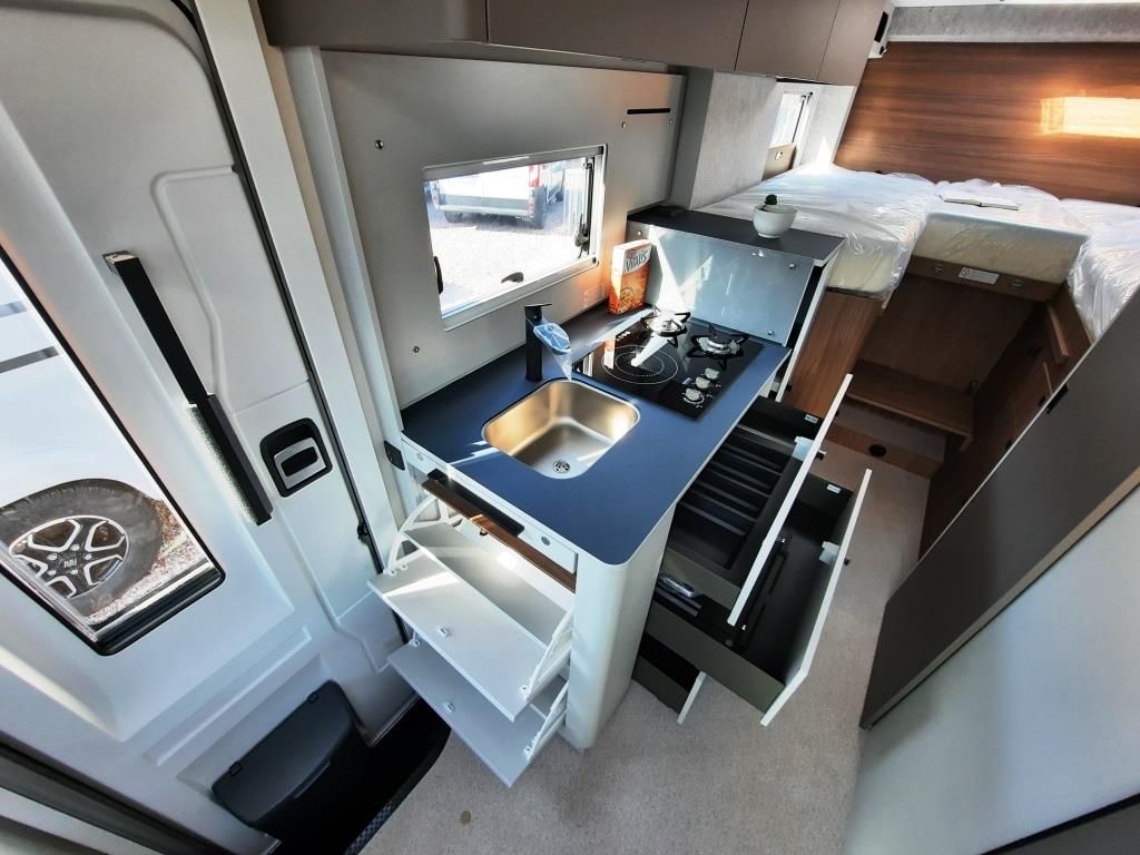 Fahrzeugabbildung LMC Cruiser 740 EL Verfüg./Sparen 6.521,- €