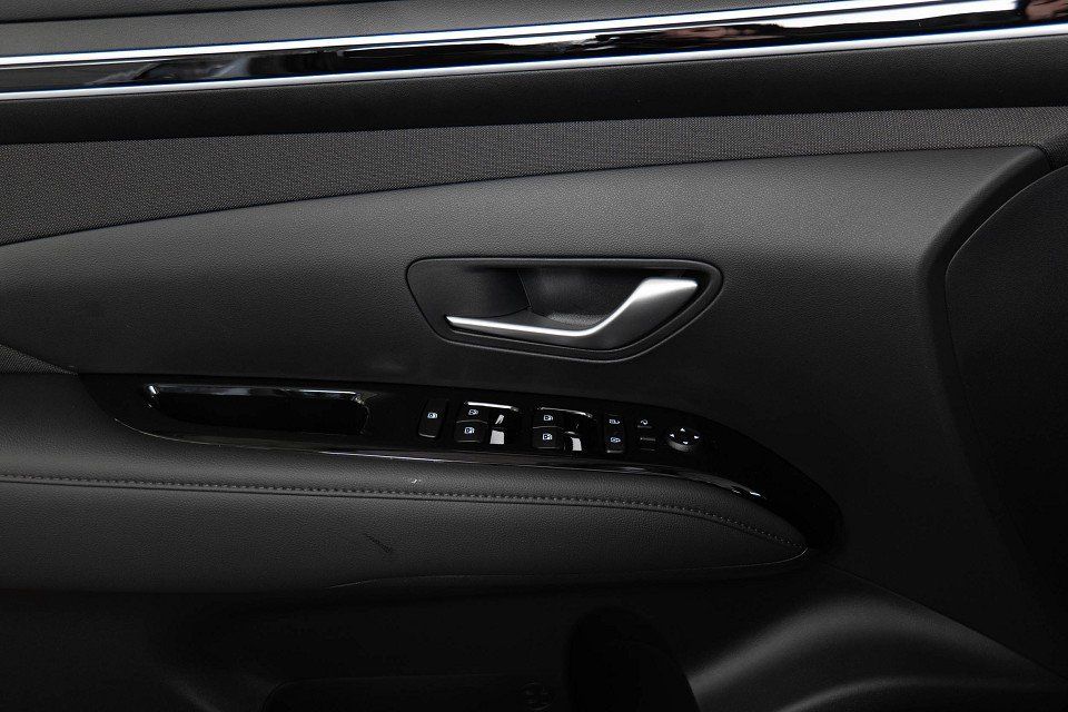 Fahrzeugabbildung Hyundai TUCSON Plug-in TREND elektr. Heckklappe