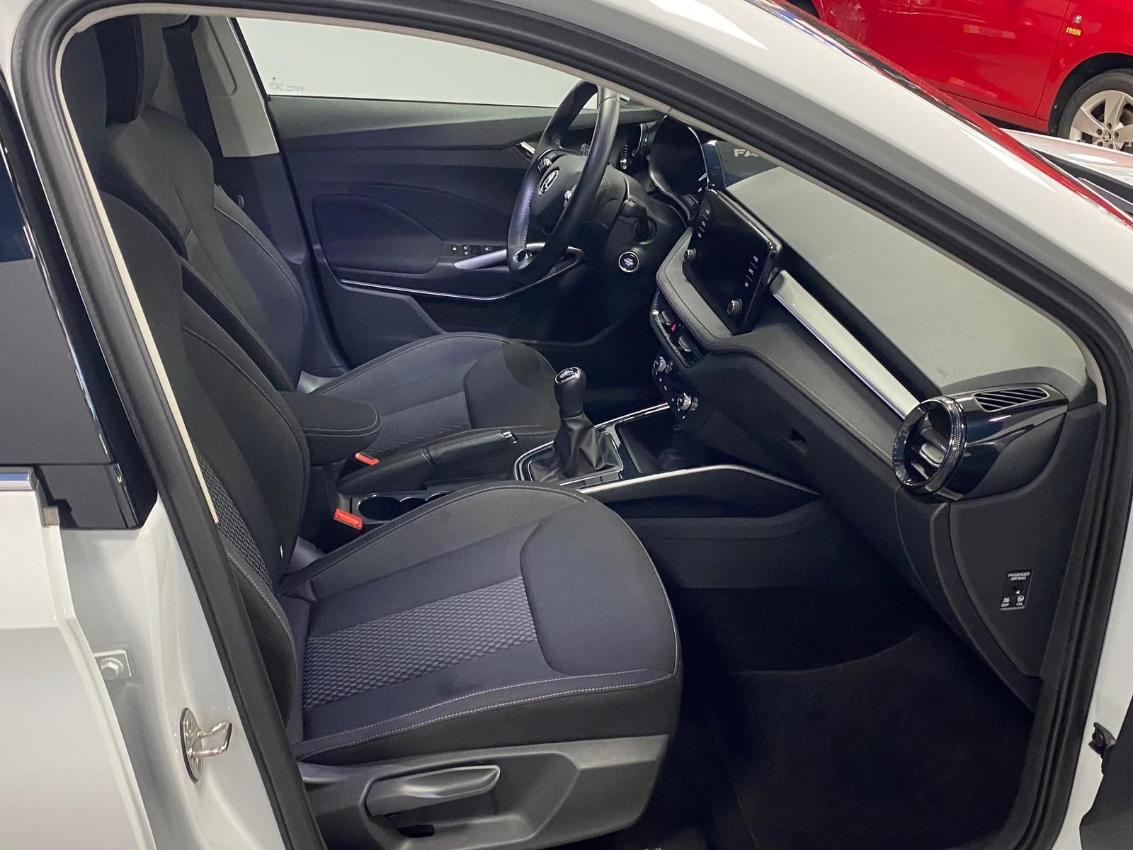 Fahrzeugabbildung SKODA Fabia 1.0 TSI Style APP+KLIMA+RFK+PDC+SITZHEIZ+A