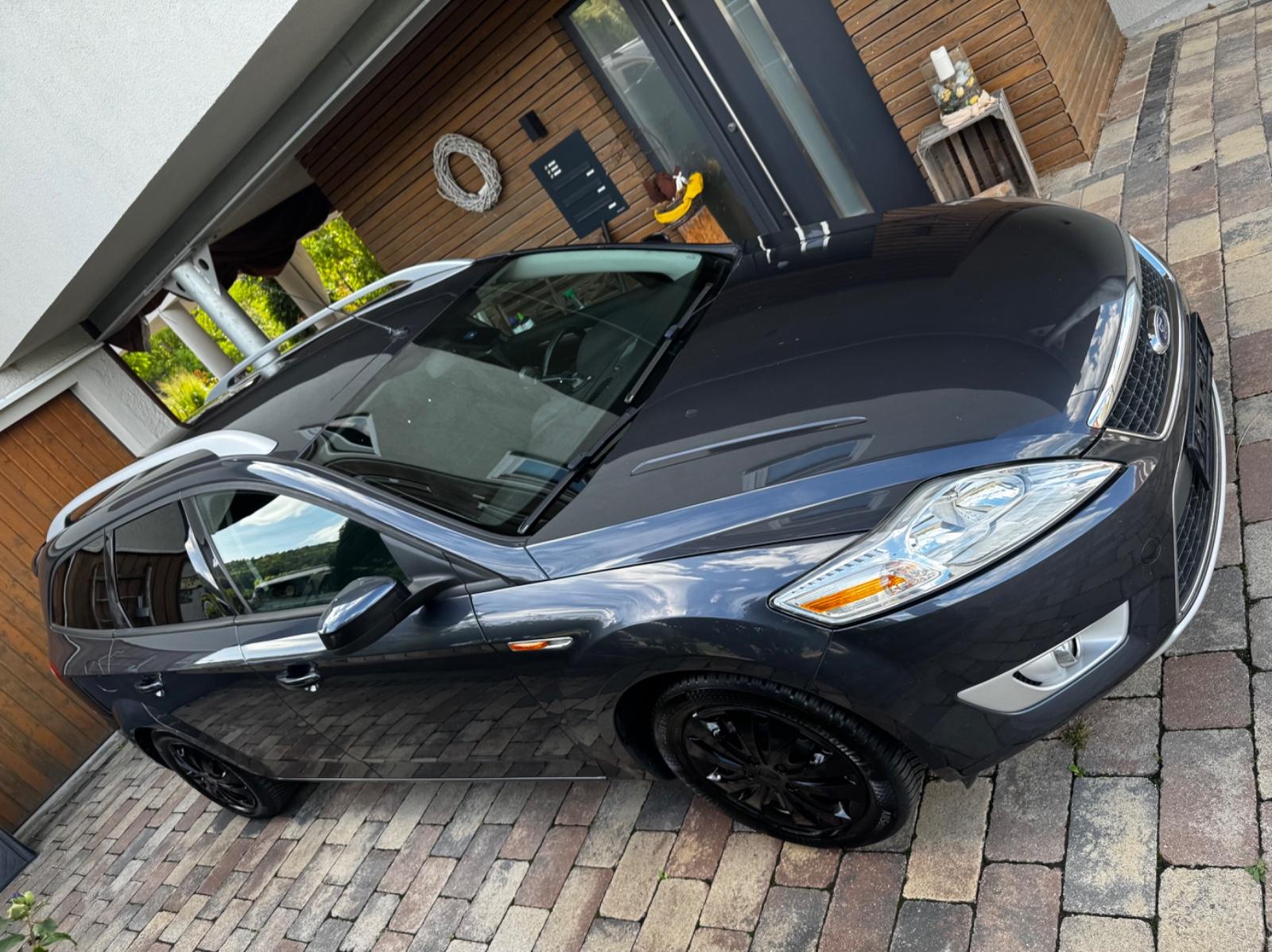 Ford Mondeo 2010 — photo 10